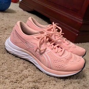 Brand new ASICS 🏃🏼‍♀️🏃🏼‍♀️🏃🏼‍♀️
